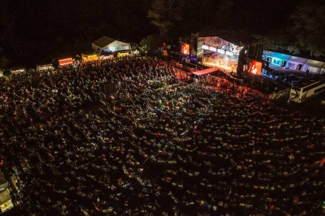 Una multitud vivió la segunda Fiesta Nacional de la Dulce Ciudad del País