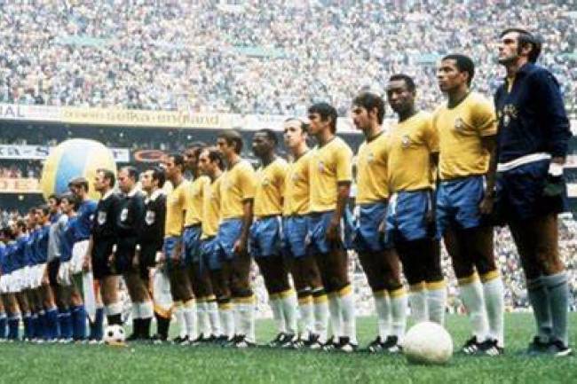 Brasil y Pelé- Pelé con Brasil