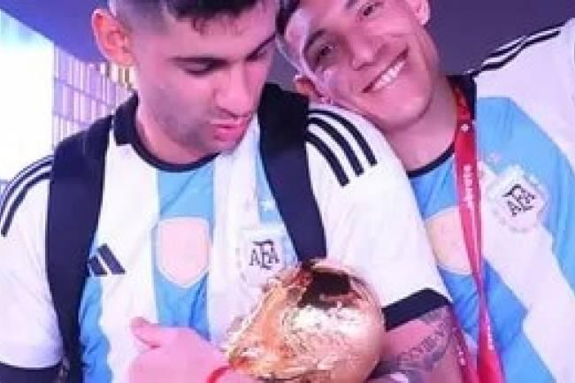 Cuti Romero habló de su vida y del mundial