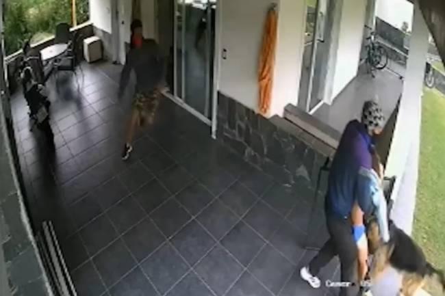 Violento asalto en Villa General Belgrano 