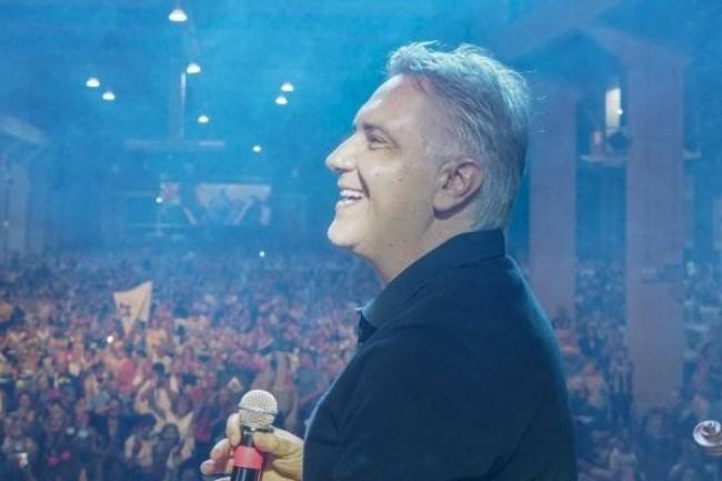 Ante una multitud, presentaron el programa “Varón Sano”