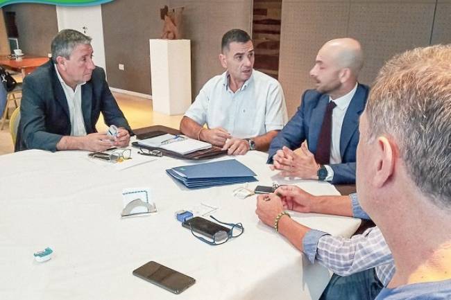 Salsipuedes: El Intendente Bustos se reunió con el Secretario de Transporte de la Provincia