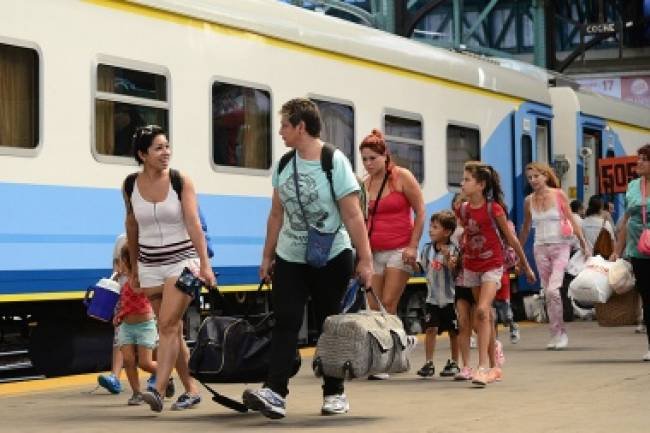 En esta Semana Santa, más de 28 mil personas eligieron viajar en trenes de larga distancia