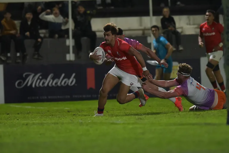 Los Dogos de Córdoba en lo alto del RUGBY y con un pie en las semifinales