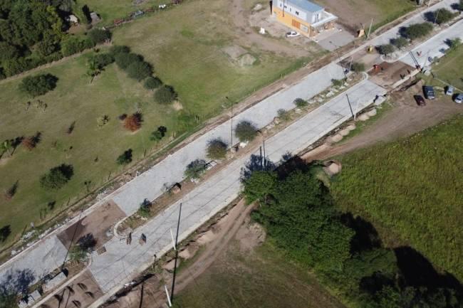 En Sinsacate, avanza la pavimentación del camino que une la ruta 9 norte con el camino Real.