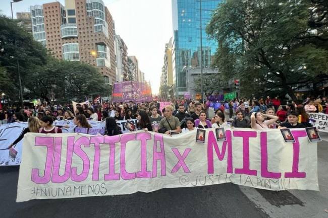 Ni una menos: multitudinaria marcha en Córdoba