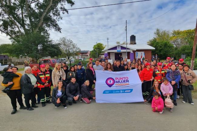 En Falda del Carmen, inauguraron un Punto Mujer