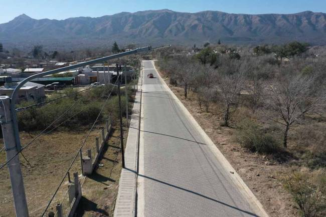 Barrios populares de Cosquín lucen con  mejores infraestructura