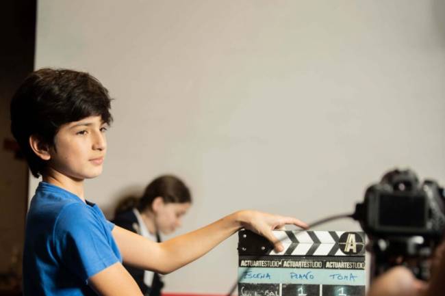 Convocan a jóvenes a ser parte del Primer Canal  de TV de Paravachasca