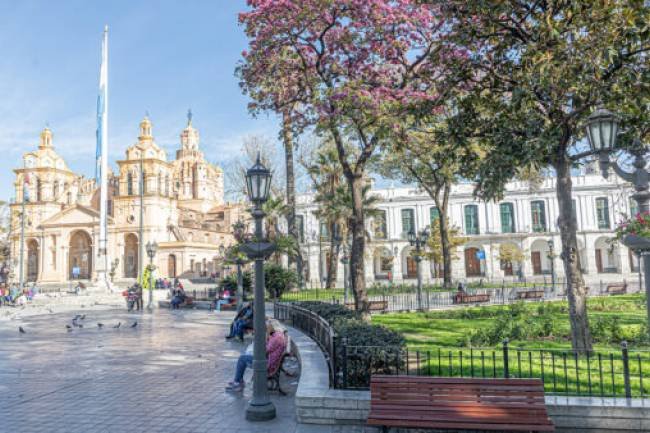 El Defensor del Pueblo vuelve a la Plaza San Martín