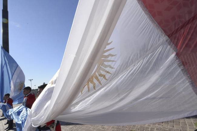  Bandera de Córdoba, el símbolo homenaje al General Bustos