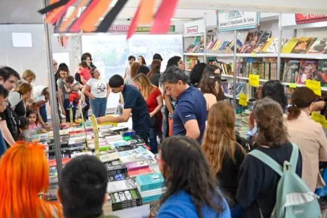  ¿Qué actividades propone para hoy la Feria del Libro?