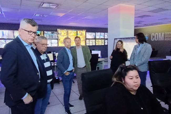 Bernarte interesado en el sistema de seguridad del partido de San Miguel