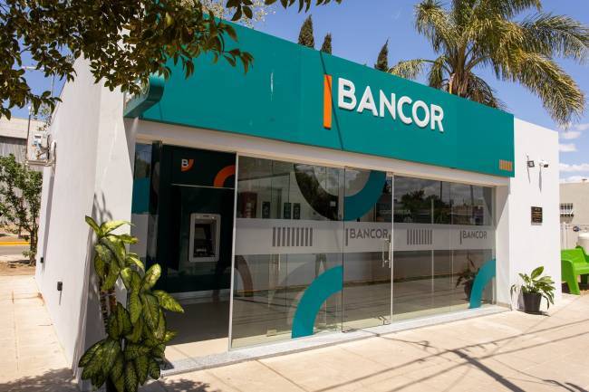 Bancor inaugura un nuevo cajero y va camino a los 900