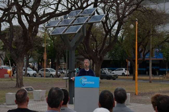 San Francisco: El "árbol solar". Ingenio e innovación para la sustentabilidad