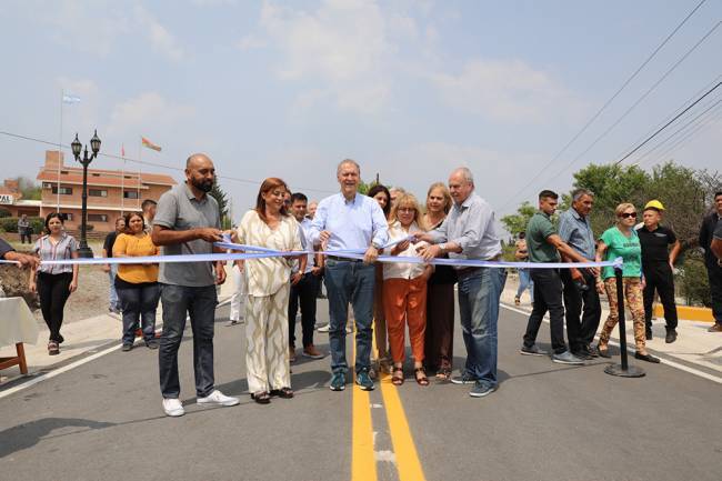 San Antonio de Arredondo: Schiaretti inauguró la pavimentación del acceso a la sede del municipio
