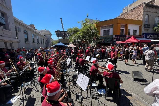 El Mercado Norte se llenó con los sonidos de la Navidad