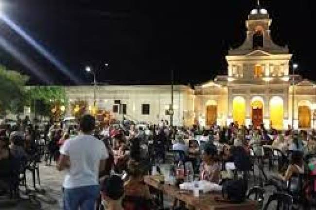 Invitan a celebrar el Año Nuevo en la Plaza Centenario