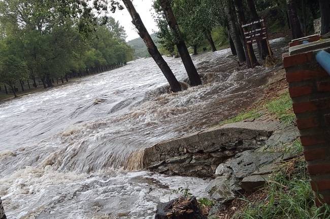 Familias damnificadas por el temporal en Alta Gracia y Anisacate, recibirán asistencia del Gobierno provincial