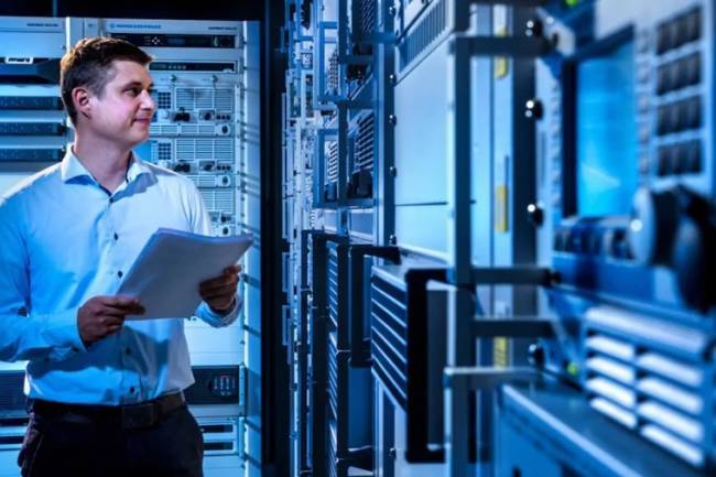 El Ente Metropolitano y la Blas Pascal otorgan becas para la carrera de Ingeniería en Telecomunicaciones