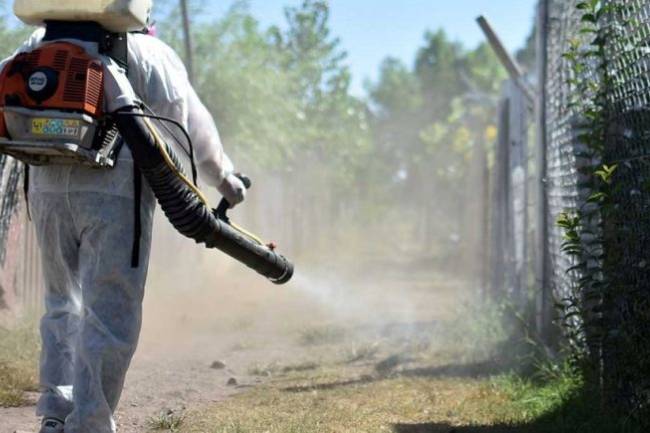 Se implementan operativos de control contra el dengue en Unquillo