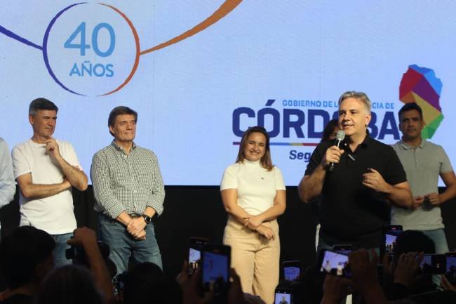Llaryora y Prunotto juntos en la celebración de los 40 años del PAICOR 