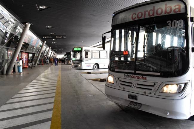 El próximo lunes habrá paro de colectivos interurbanos