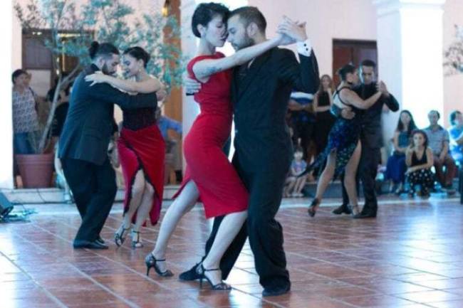 El tango fluirá en todos espacios públicos de La Docta 