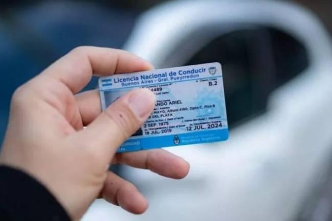 Hackers robaron datos de todas las licencias de conducir del país