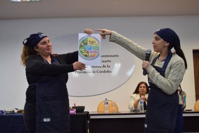 En Rio Cuarto, futuras mamás se capacitaron en alimentación y cocina saludable