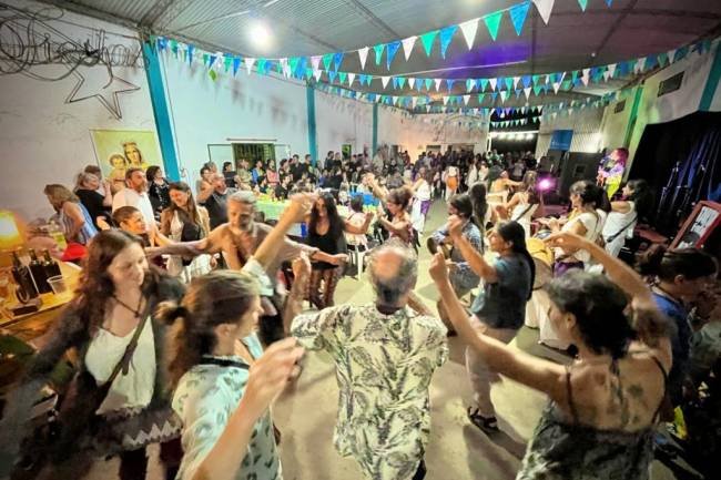 El seminario de interculturalidad cerrará con una peña en Cerro Azul 