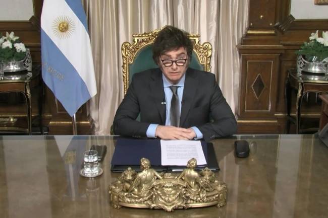 Milei confirmó que el Pacto de Mayo se firmará "en la vigilia del 8 al 9 de julio"