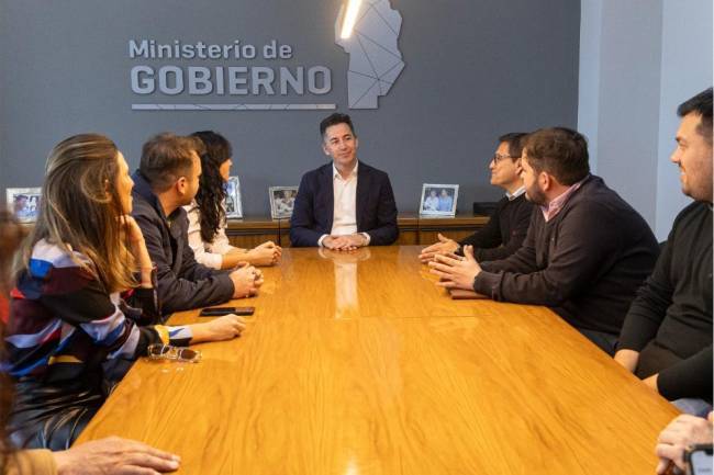 El ministro Calvo se reunió con intendentes del departamento Presidente Roque Sáenz Peña