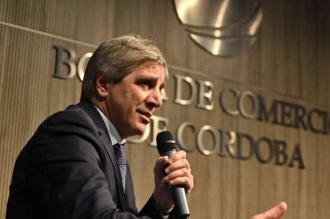 Caputo visitó Córdoba: “Es un momento para creer y para invertir”
