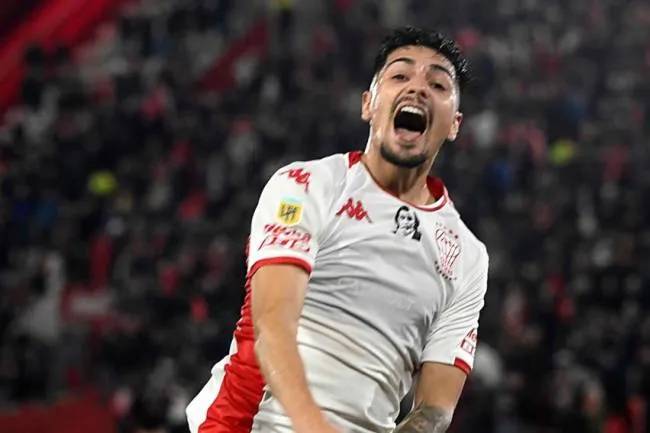 El Pirata con suplentes no pudo con Huracán en Parque Patricios