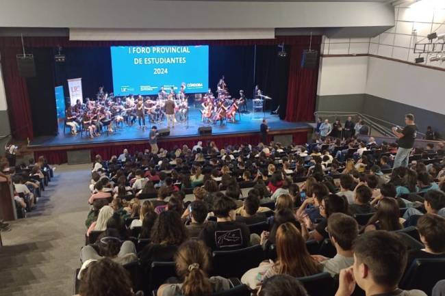 Más de 600 jóvenes participaron en el Primer Foro Provincial de Estudiantes y VI Foro de Medios Escolares