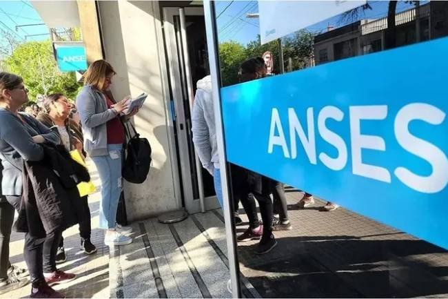 Desde ahora, cada argentino podrá  elegir en libertad cómo y con quién gestionar sus trámites