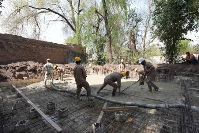 Con aportes de la Provincia, en Embalse trabajan en obras para ampliar el servicio de agua