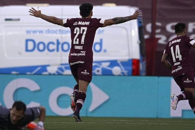 INSTITUTO NO PUDO DE VISITANTE CON LANÚS