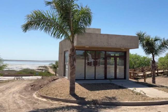 Progresan obras que fortalecerán el turismo en La Para