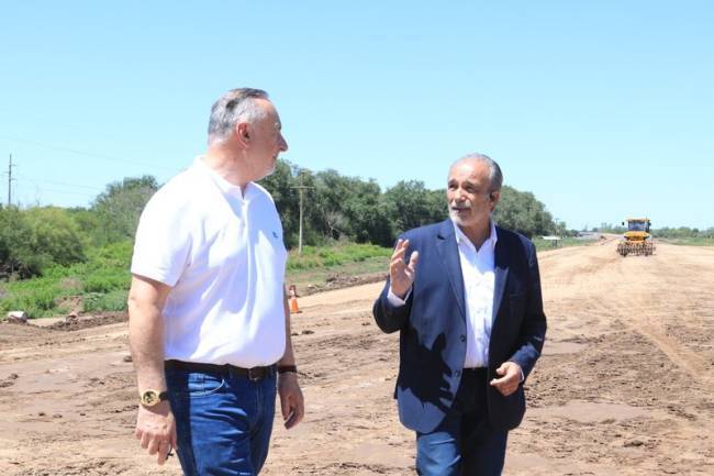 Eduardo Accastello y Fabián López supervisaron los avances de la obra Circunvalación Rutas 4 y 9