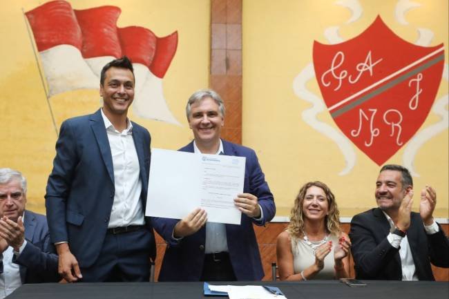 Invertirán más de 600 millones para obras de agua potable en Coronel Moldes y Holmberg