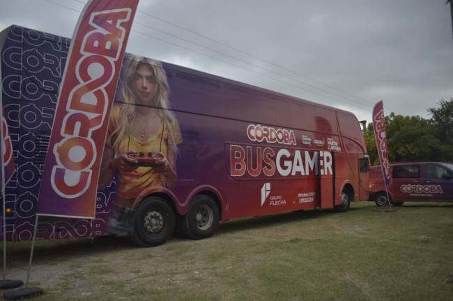 Con una innovadora experiencia interactiva, pasea por toda la provincia el Bus Gamer