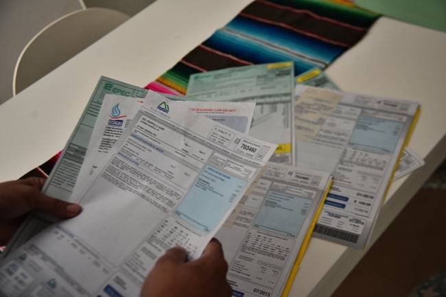 La Justicia apoya la prohibición del Gobierno nacional de incluir tasas municipales en las facturas de servicios públicos