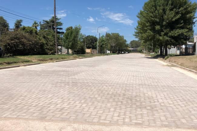 Las Perdices: Finalizaron la pavimentación del ingreso por Ruta 10