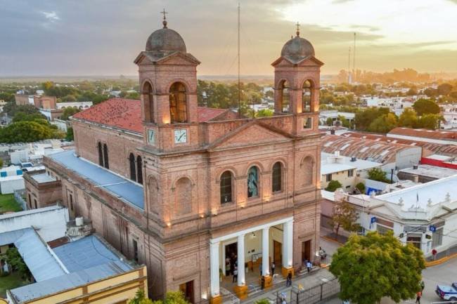 Declararon como Santuario Arquidiocesano Brocheriano a la Parroquia de Villa Santa Rosa de Rio Primero