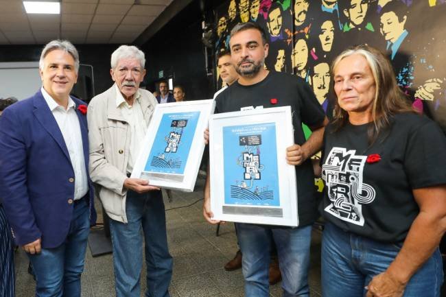 En Campo de la Ribera, Llaryora inauguró el Foro de la Democracia 