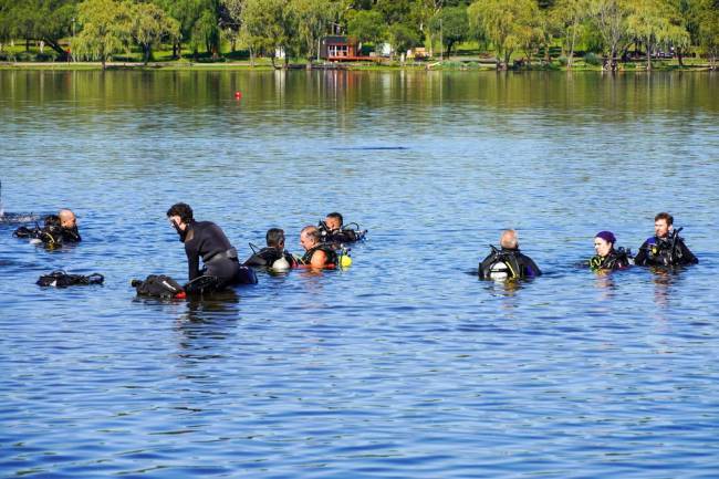 Intensa jornada de limpieza en el Embalse de Río Tercero