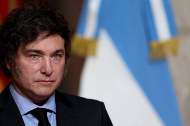 Milei redujo en un 35% la cantidad de cargos superiores del Estado
