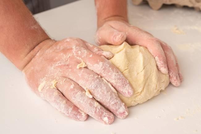Brindarán un taller gratuito sobre Roscas de Pascuas para ayudar a adultos mayores